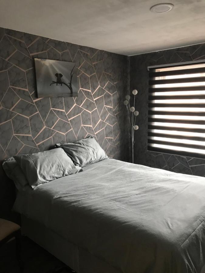 Double Room Next To Burnham Elizabeth Line Station Слау Экстерьер фото
